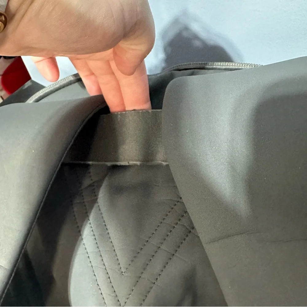 Y-3 Yohji Yamamoto futuristic pod shape backpack - Picture 14 of 17